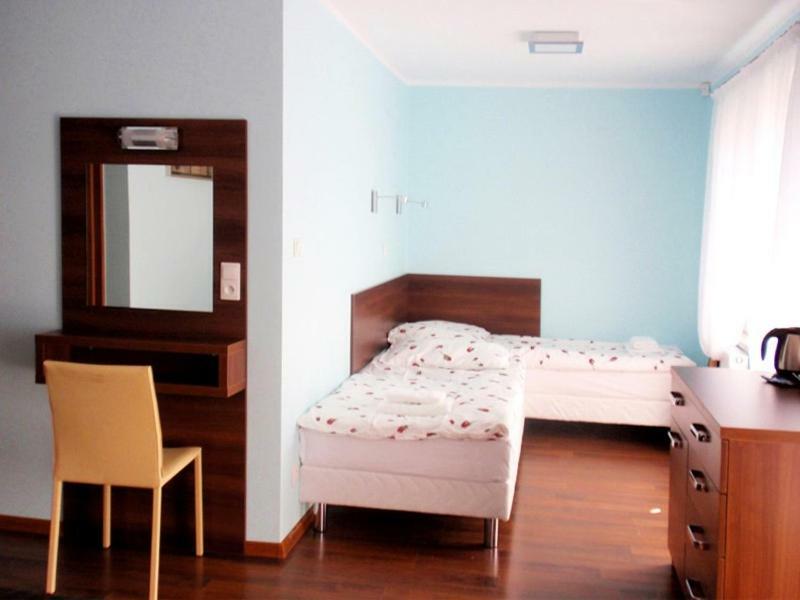 Azzurro Hotel Łukęcin Esterno foto